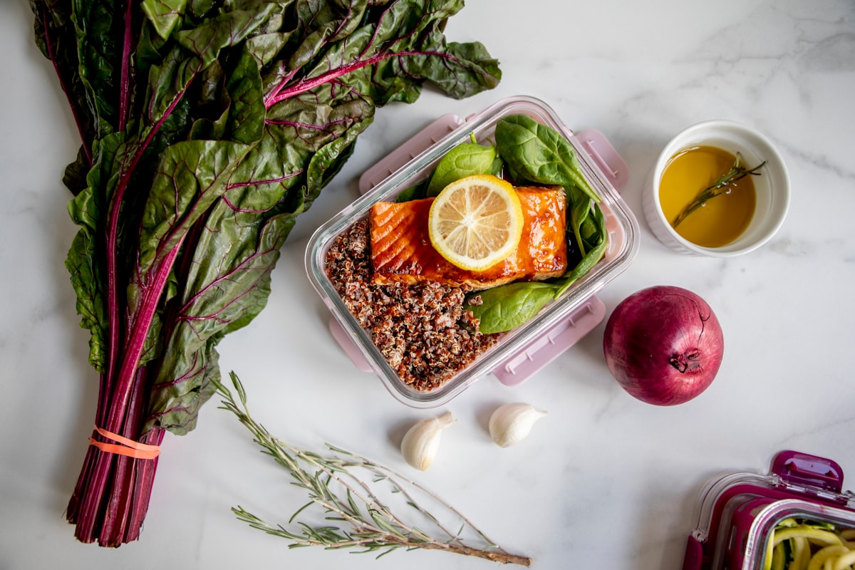 Vitamiinit ja kivennäisaineet täydellisessä ruokavaliossa